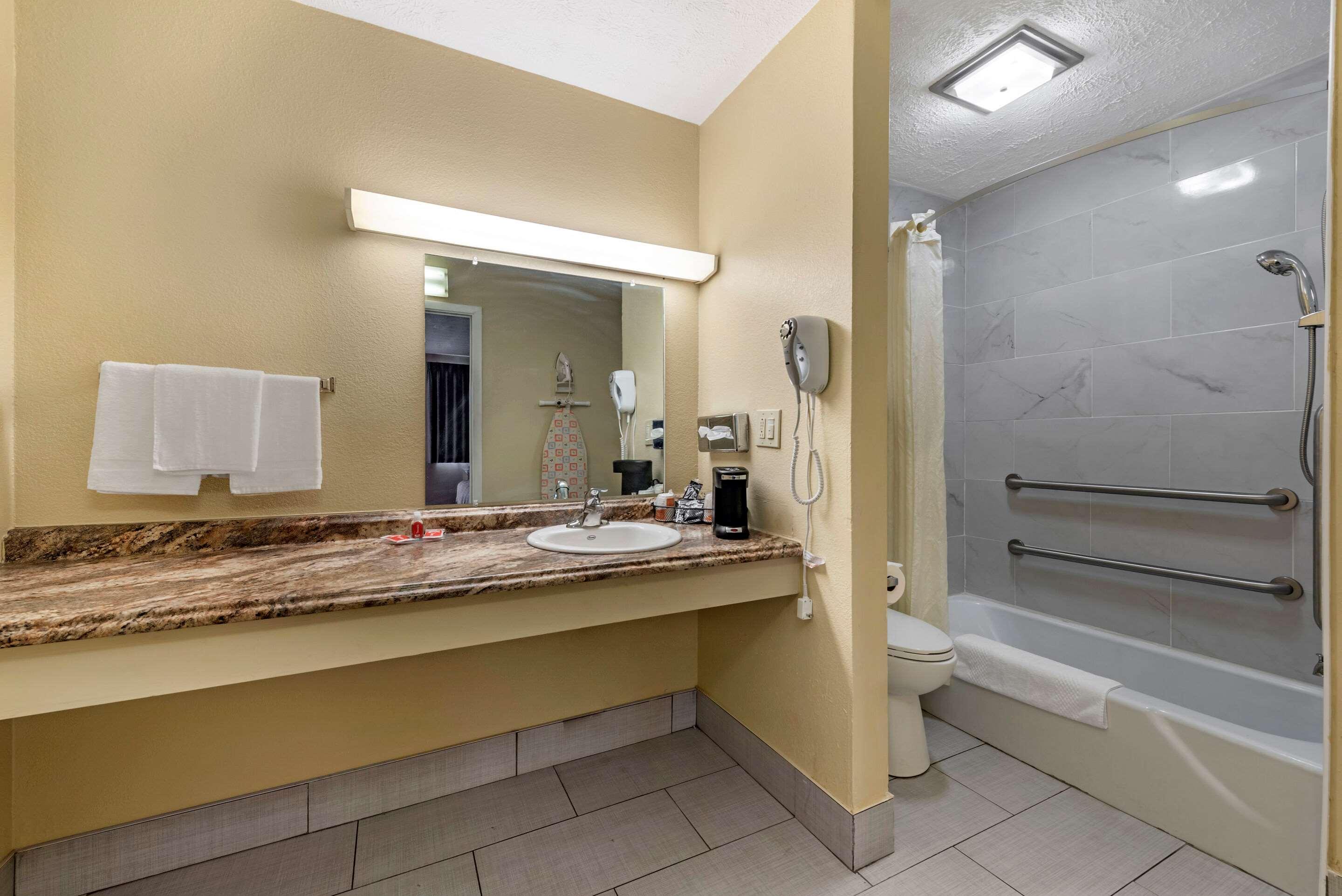 Econo Lodge Erlanger - Cincinnati Airport Exteriér fotografie